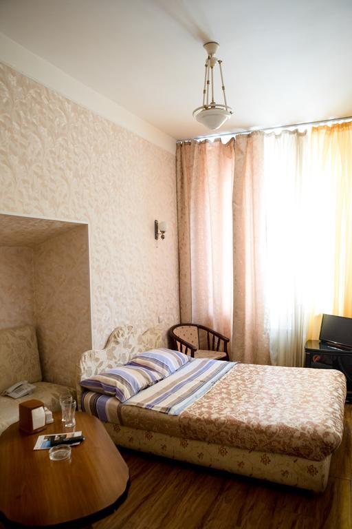 Hotel Mini Yerevan Exterior foto
